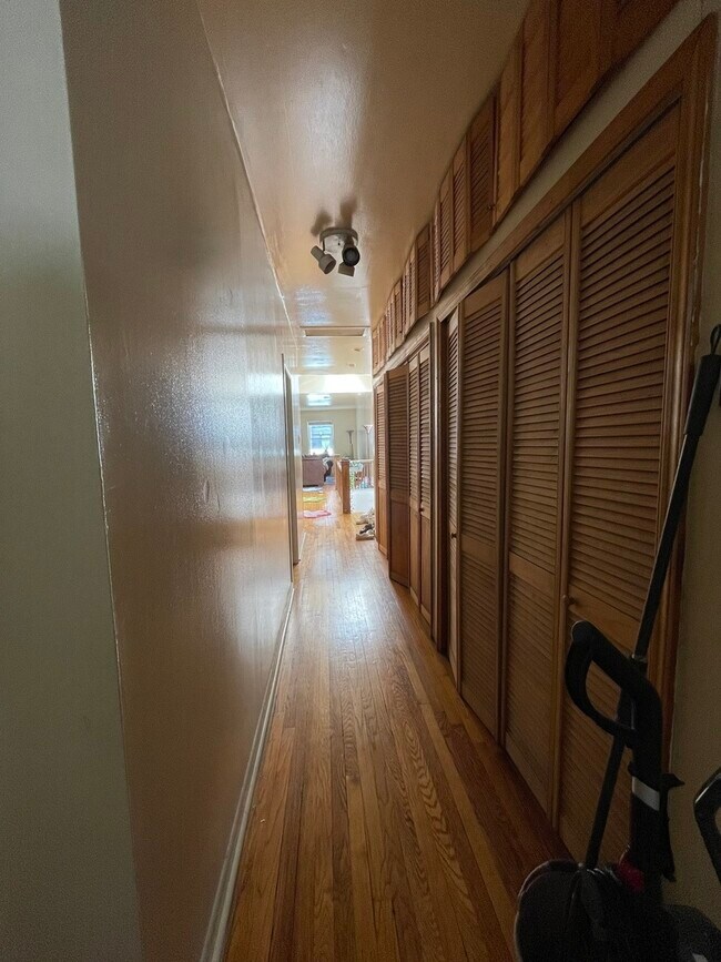 Foto del edificio - 3229 N Clark St