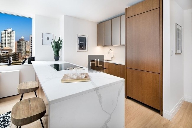 Building Photo - 1 bed, East 54th Street