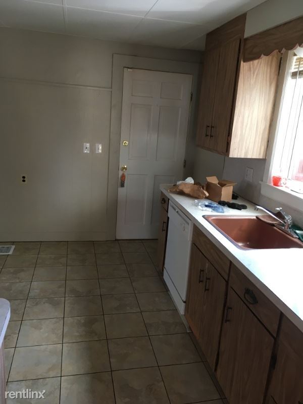Building Photo - 46 Herschel St