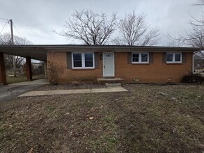 Building Photo - 3701 Bahama Dr