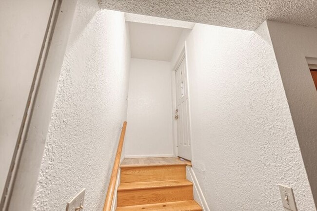 Building Photo - 2529 W Vermijo Ave