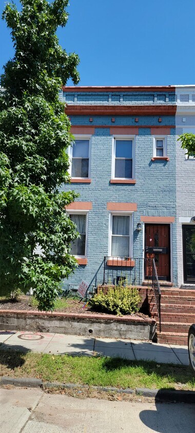 Foto principal - 1416 Duncan St NE