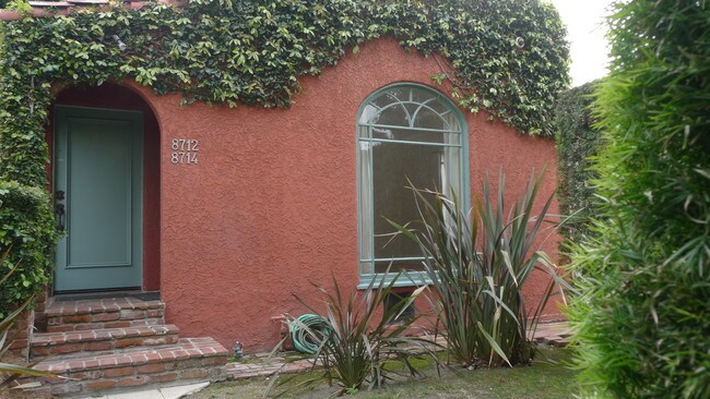 Foto del edificio - 8714 Rangely Ave