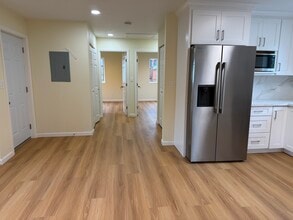 Building Photo - 3975 Altamont Ave