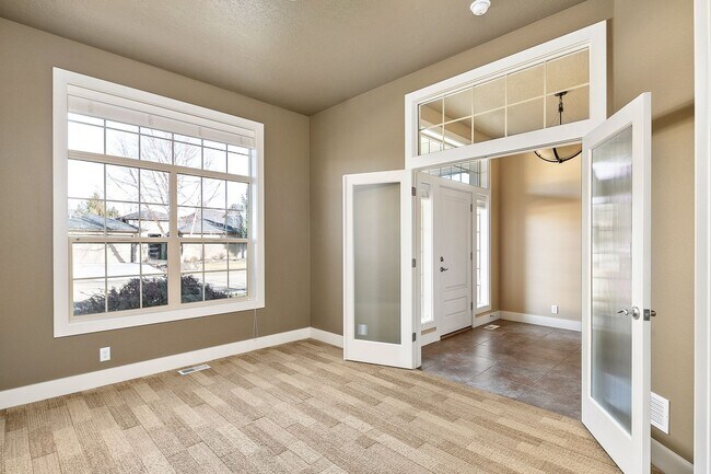 Building Photo - COMING SOON - CORNER LOT LUXURY: SINGLE ST...