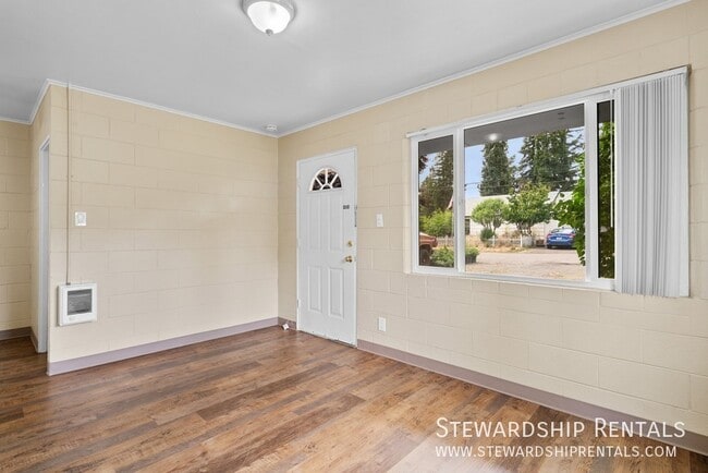 Building Photo - 76243 Gale St