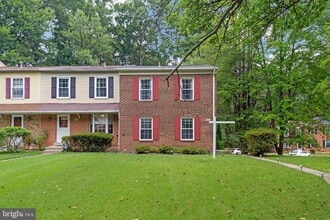 Building Photo - 6401 Old Scotts Ct