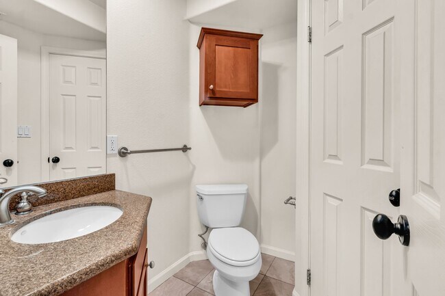 Foto del edificio - 1 Bedroom Condo in Mission Hills