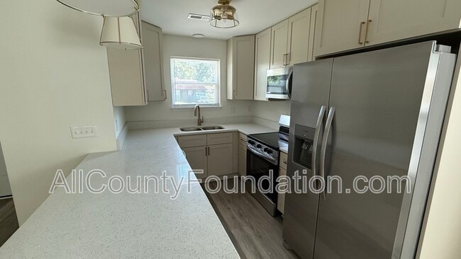 Building Photo - 123 Woodduck Dr