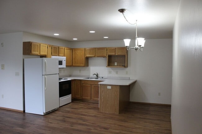 Interior Photo - Shade Tree Estates