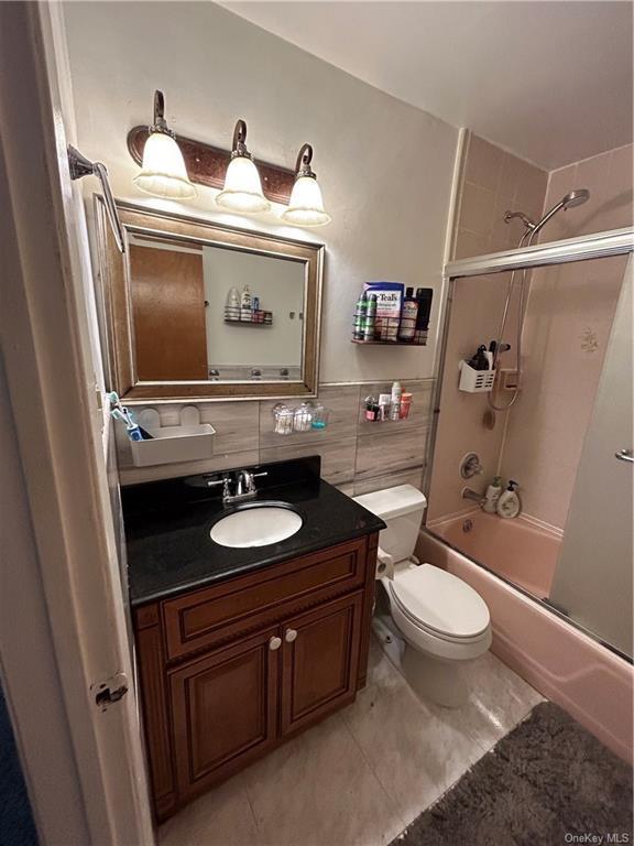 Foto del edificio - 62-40-6271 71st St