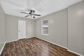 Building Photo - 13610 Repa Ln