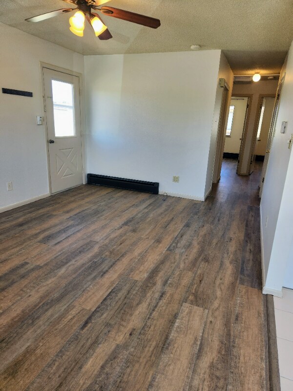 Building Photo - 447 Shire Dr