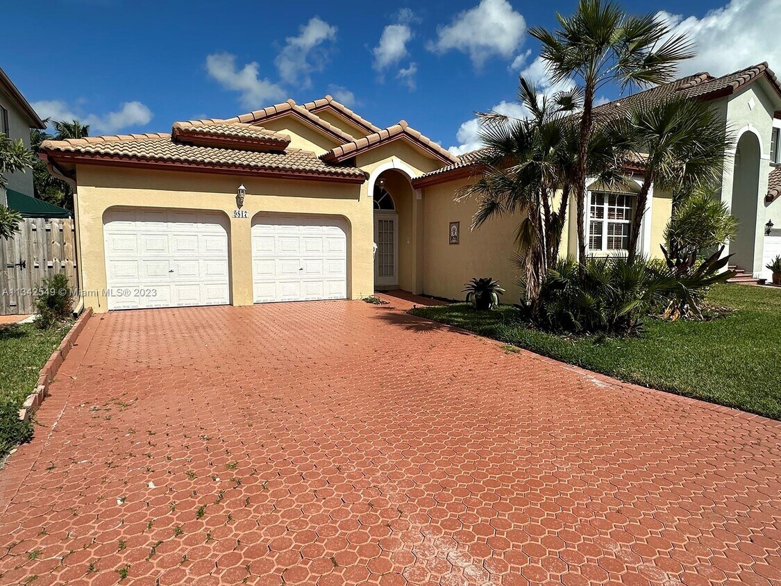 9817 NW 29th St, Doral, FL 33172 House Rental in Doral, FL
