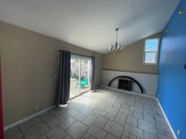 Building Photo - 1877 Camacho Way