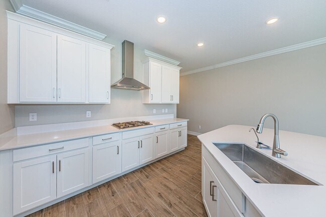 Foto del edificio - BEAUTIFUL NEWER HOME IN TRINITY FOR RENT