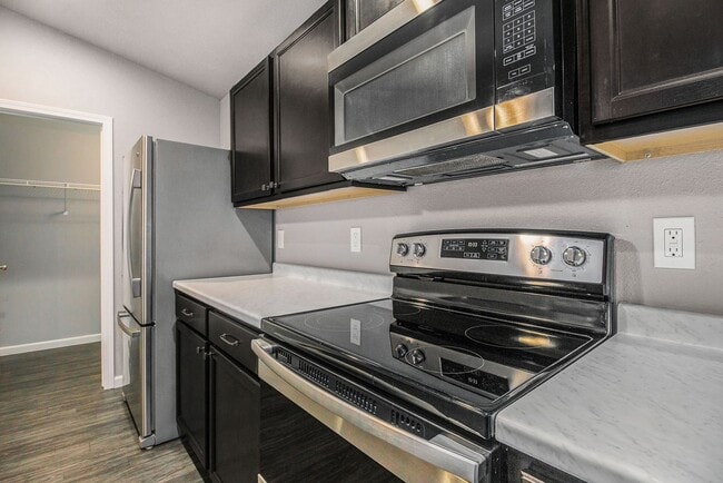 Building Photo - Comfortable and inviting space for you and...