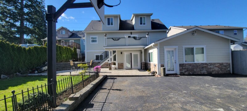 Foto principal - 5923 Lowell Rd