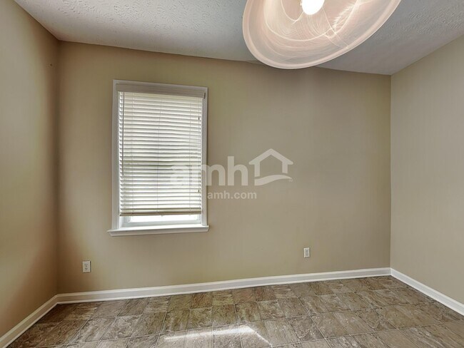 Foto del edificio - 7105 Flagstone Pl