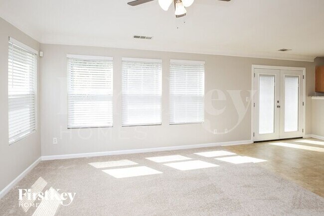 Building Photo - 3981 Cutler Donahoe Way