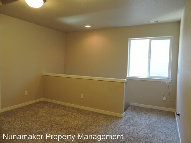 Building Photo - 3 br, 2.5 bath House - 1252 Windsong Dr