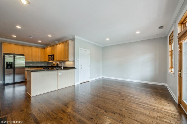 Foto del edificio - 4355 N Lincoln Ave