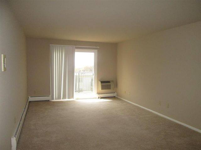 Foto del edificio - 2406 Independence Ln