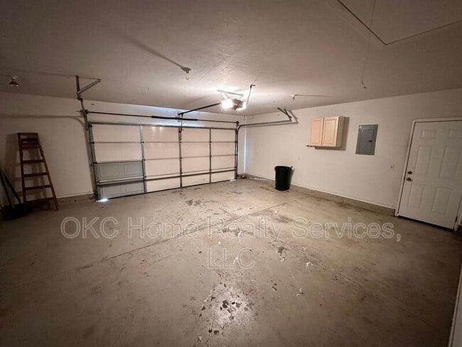 Photo - 1045 SW 128th St House