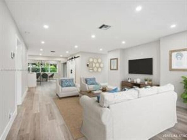 Foto del edificio - 2932 NW 8th Ave