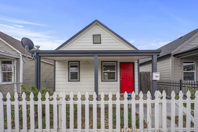 Foto del edificio - Cute Two Bedroom 1 Bathroom House in North RiNo