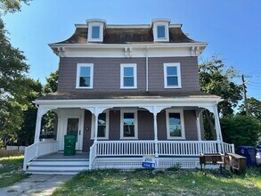 Building Photo - 440 Newtonville Ave