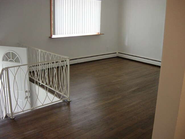 Foto del edificio - 475 Hauser Ave