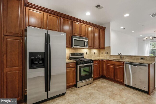 Building Photo - 4425 Beechstone Ln