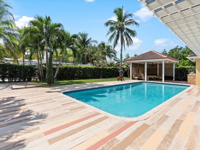 Foto del edificio - 2570 NE 209th Terrace