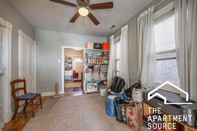 Foto del edificio - 2140 W Race Ave