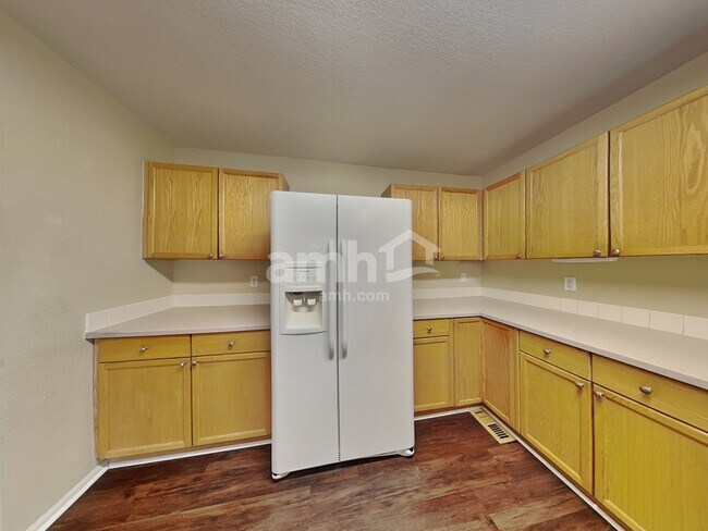 Building Photo - 5030 Golden Eagle Parkway