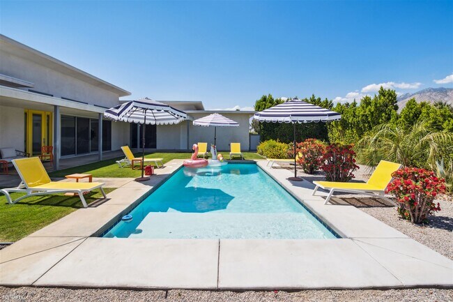 Foto del edificio - 3 br, 3.5 bath House - 2876 North Bahada Road