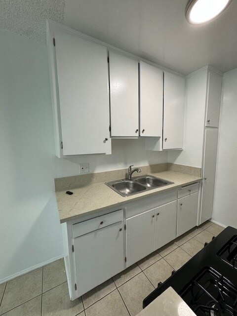Building Photo - 12610 Caswell Ave
