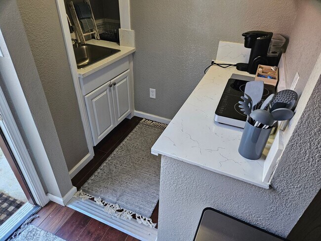 Foto del edificio - 909 Changason Way