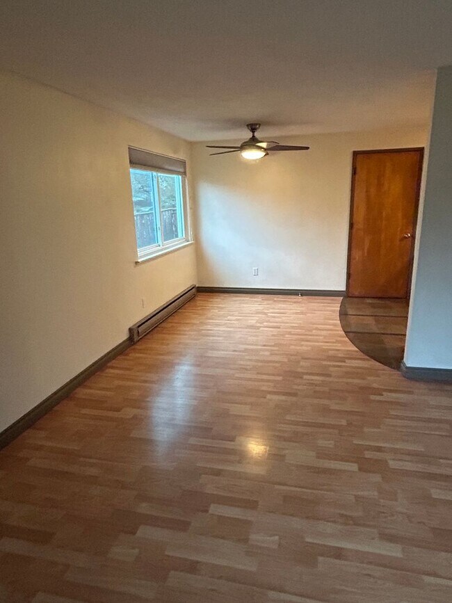 Foto del edificio - Beautiful 3 Bedroom/2 Bath NW Corvallis Home!