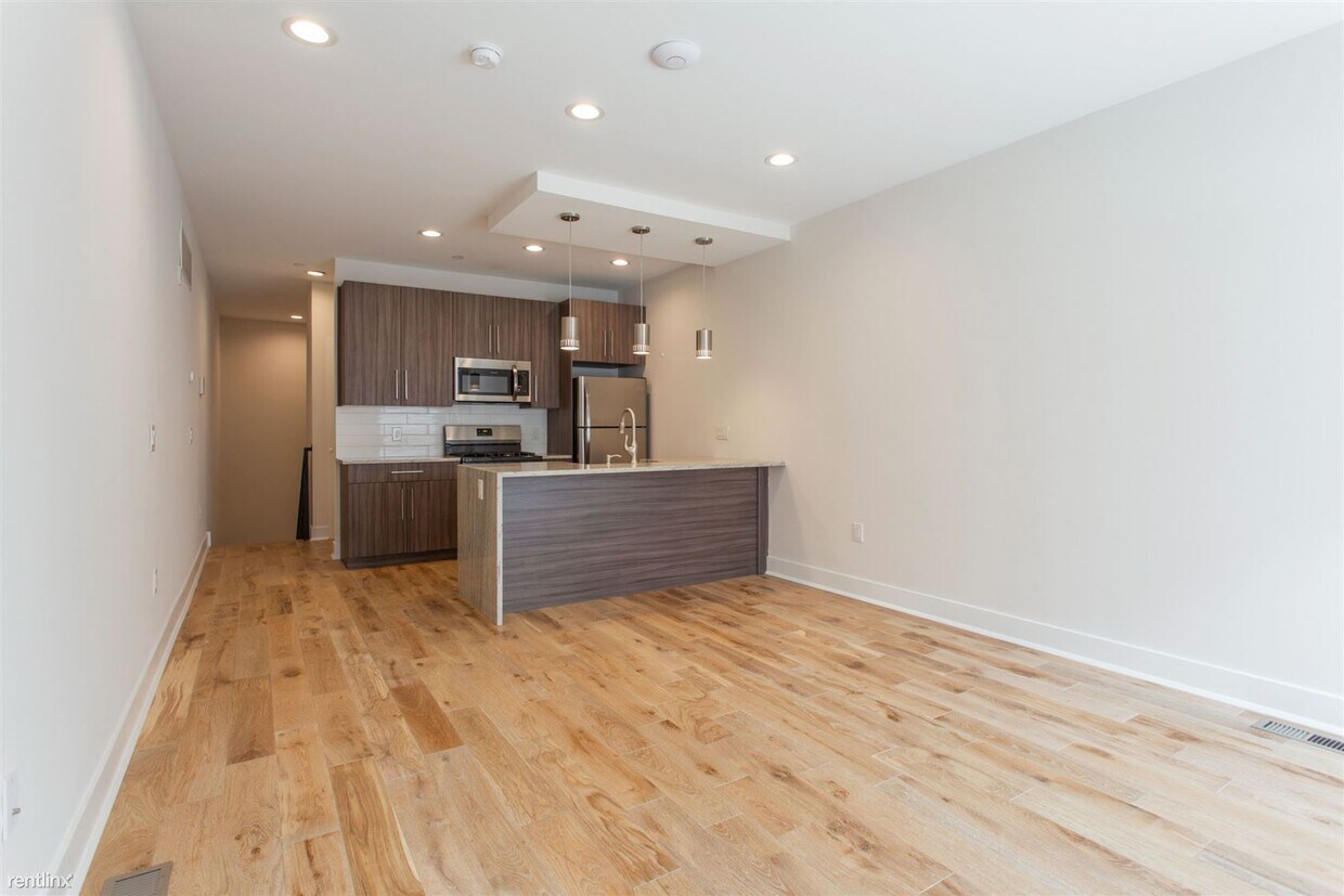 Primary Photo - 1 br, 1 bath 4plex - 1630 POPLAR ST Unit 1