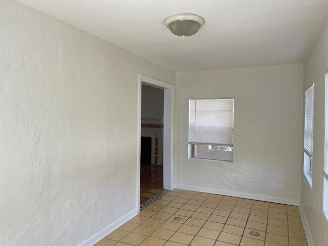 Foto del edificio - 440 El Vedado