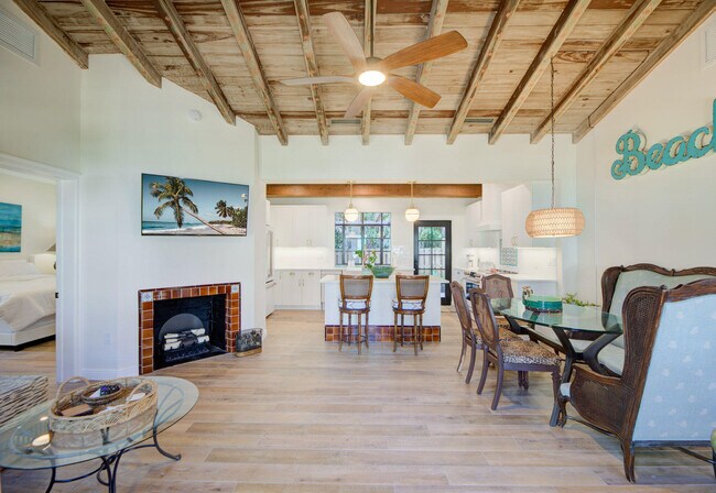 Foto del edificio - 110 Marine Way