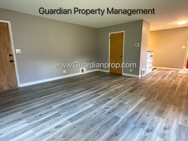 Foto del edificio - 857-857 24th Ave SE