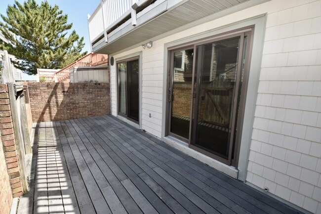 Building Photo - 2407 Whaler Ct