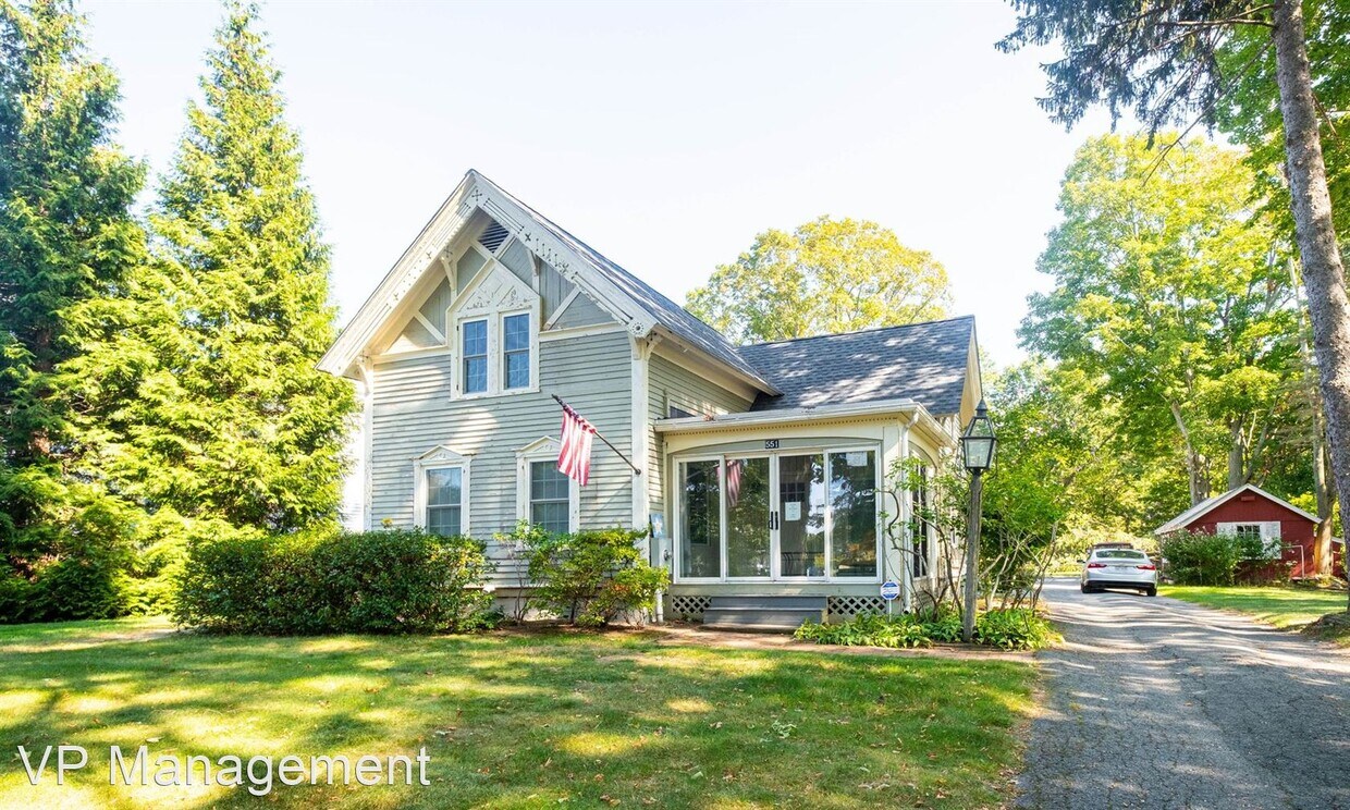 Primary Photo - 5 br, 3 bath House - 551 Longmeadow St