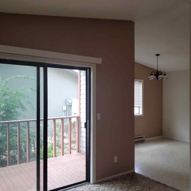 Building Photo - 1319 Glen Haven Dr