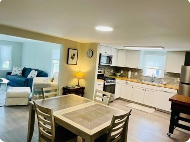 Building Photo - 1016 Ottawa Dr