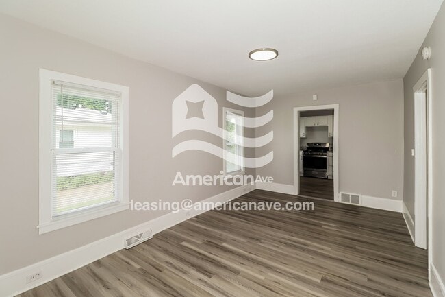 Building Photo - 521 Dale Ave