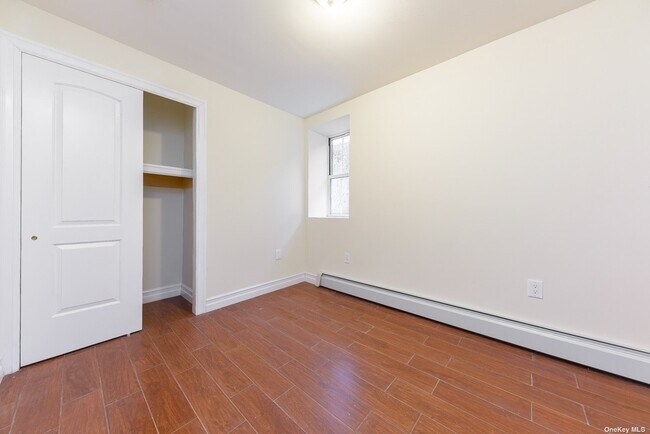 Foto del edificio - 1015 Home St